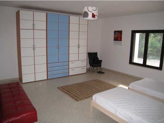 Twin bedroom