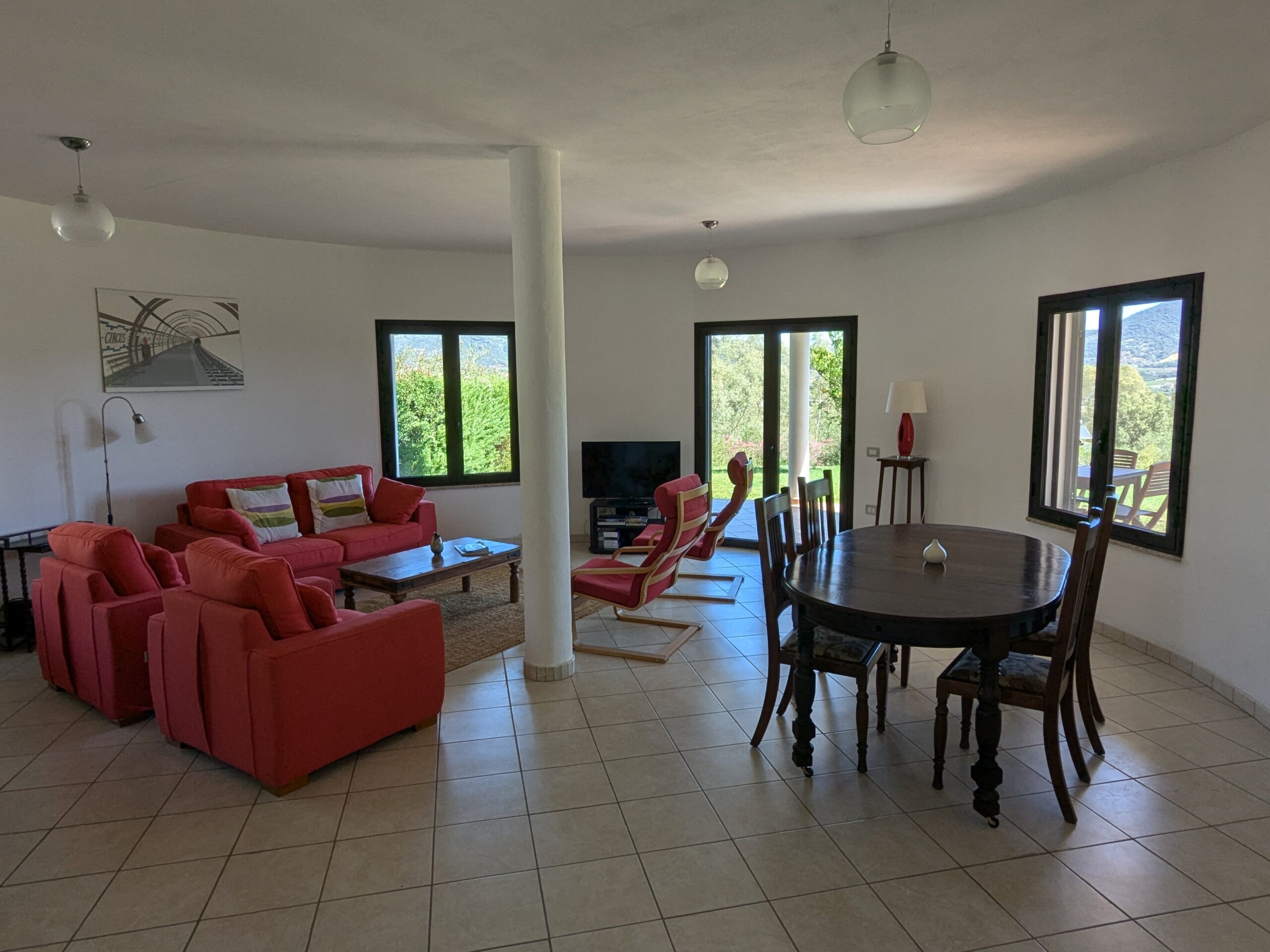 Ground floor lounge dining